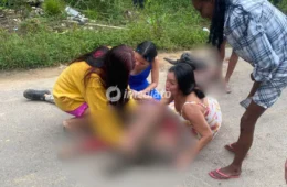 Veja o vídeo: ‘Acorda, meu filho. Mamãe vai te salvar’, grita mãe aos prantos sobre o corpo de filho fuzilado no Tarumã