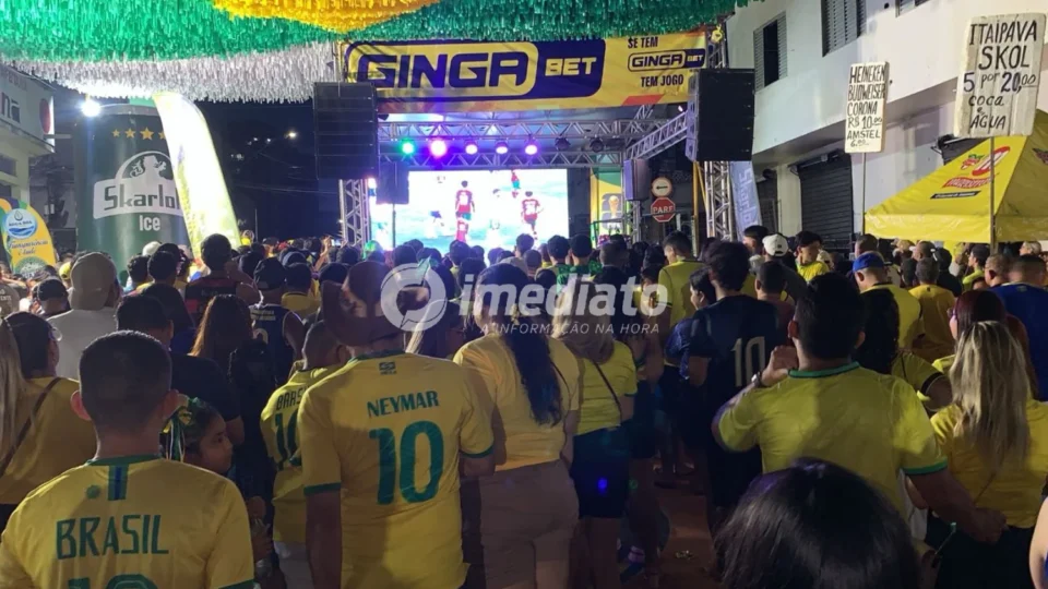 Torcedores lotam a Rua Santa Isabel e mantêm confiança na vitória do Brasil durante estreia na Copa do Mundo de 2026