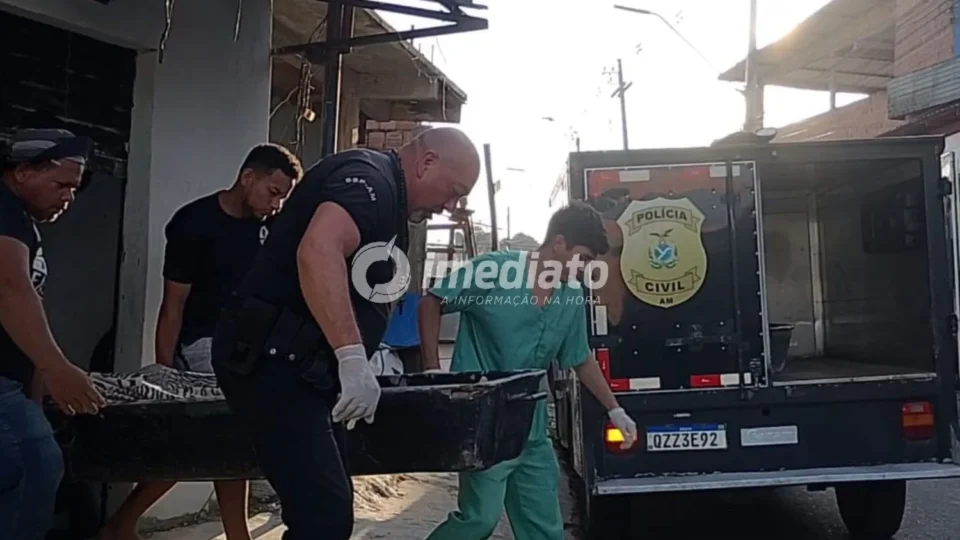 Homem é morto a tiros enquanto trabalhava em oficina de eletrônicos no bairro São José
