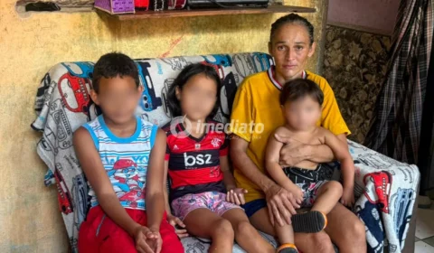 Mãe faz apelo e diz que não tem comida nem condições para cuidar do filho em estado delicado de saúde
