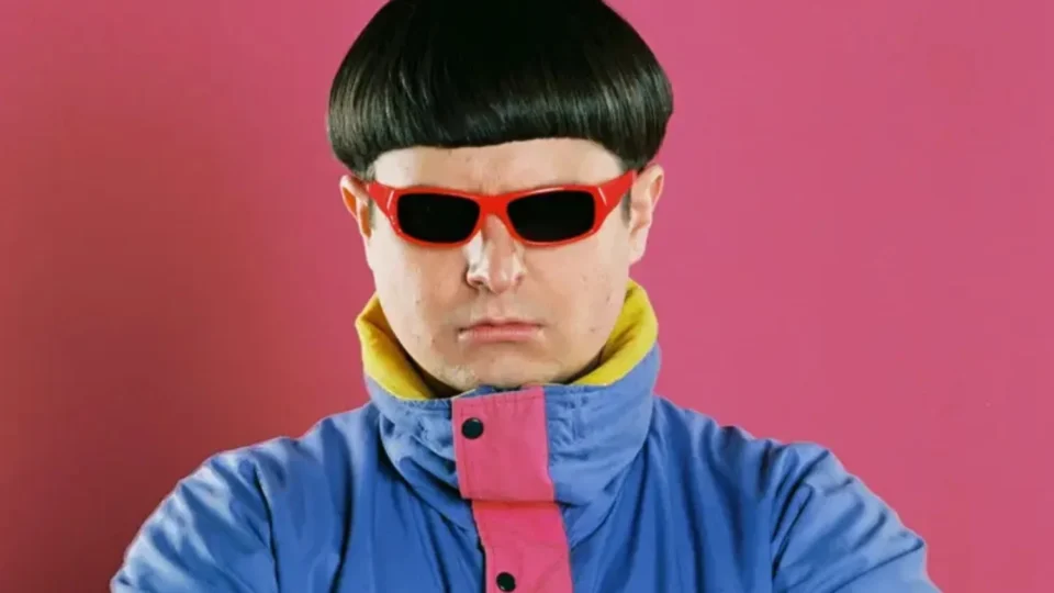 Cantor Oliver Tree está entre os mortos em acidente entre helicópteros no Rio de Janeiro