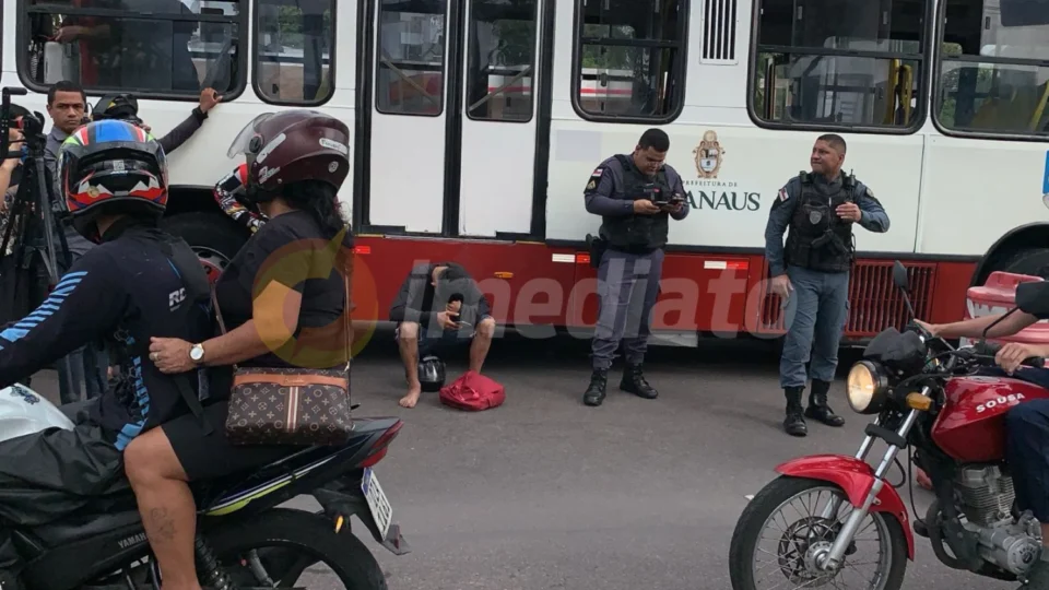 Veja vídeo: PM afirma que mulher morta em acidente atingiu cone de obra antes de ser atropelada por ônibus da linha 675