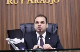 Roberto Cidade anuncia antecipação do 13º salário e movimenta R$ 1,4 bilhão no Amazonas