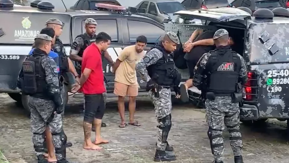 ROCAM prende quatro suspeitos de invadir residência de policial militar no bairro Cidade Nova