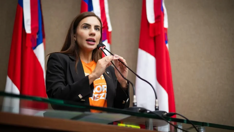 Débora Menezes destaca ações voltadas à proteção de crianças e adolescentes no Amazonas