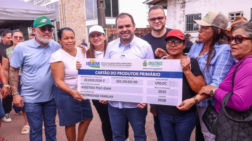 Governador Roberto Cidade leva 37ª edição do Governo Presente ao Careiro Castanho com entregas para o setor primário, cidadania e assistência social