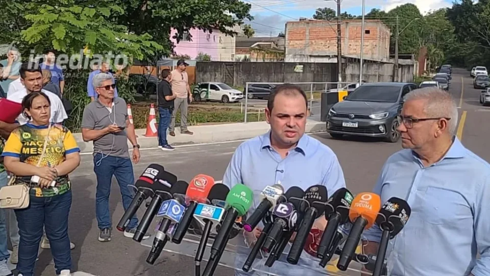 Governador Roberto Cidade inaugura primeira ponte do programa estadual no bairro Planalto, em Manaus