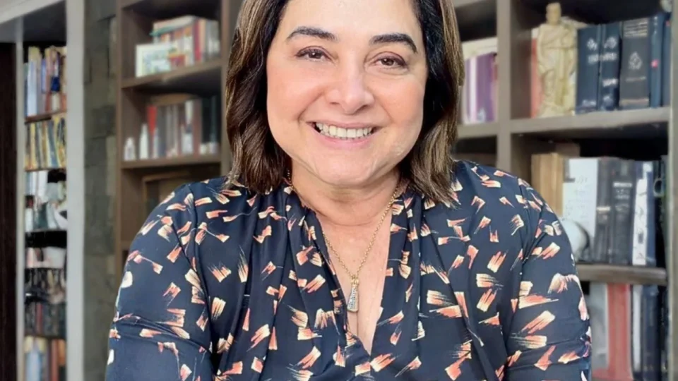 Maria do Carmo afirma percorrer 58 municípios e diz que Amazonas “clama por mudança”