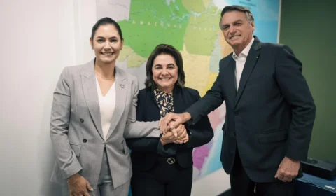 Revista Veja confirma liderança da Professora Maria do Carmo para o Governo do Amazonas