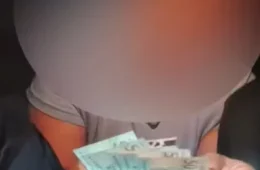 Mulher tenta subornar PM com dinheiro do Bolsa Família após furto e acaba presa