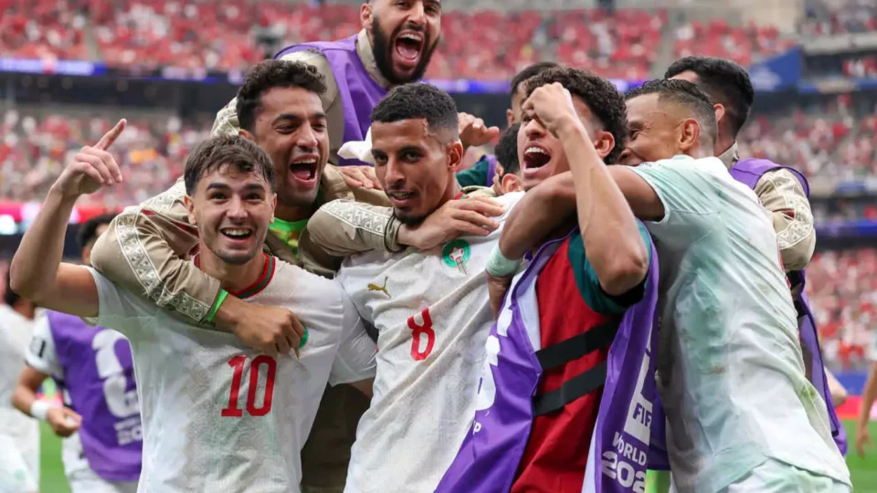 Marrocos faz 3 a 0 no Canadá e avança às quartas de final da Copa do Mundo
