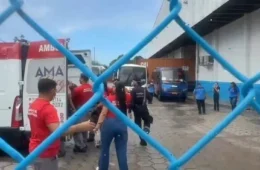 Funcionários são levados às pressas para hospitais após forte odor de estireno causar mal-estar entre trabalhadores