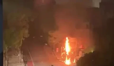 NA MADRUGADA | Curto-circuito em fiação elétrica provoca incêndio em esquina de Batista Campos, em Belém