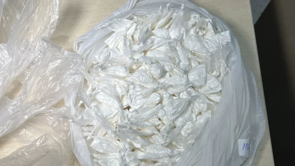 Vulgo “Gabrielzinho do CV” é preso com 300 porções de cocaína no Orgulho do Madeira