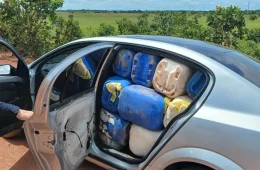 Homem tenta fugir de abordagem e é preso com 1,6 mil litros de querosene em RR