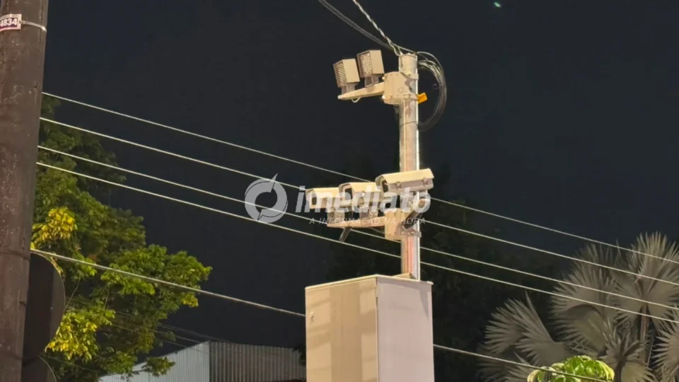 Manaus amplia fiscalização de trânsito com 17 novos radares instalados em diferentes zonas da capital