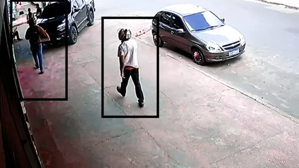 Veja vídeo: Quadrilha invade escritório de advocacia, obriga vítimas a fazer Pix e foge com R$ 30 mil em Manaus