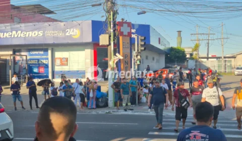CAOS NO TRANSPORTE: Usuários enfrentam horas de espera e aplicativos chegam a R$ 50 após paralisação dos ônibus em Manaus