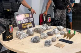 Homem é preso com drogas e munições de grosso calibre durante ação policial contra o tráfico no Jorge Teixeira