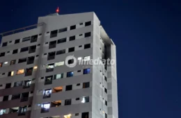 VEJA VÍDEO: Incêndio em apartamento no bairro Chapada mata cadela de casal de idosos e mobiliza bombeiros em Manaus