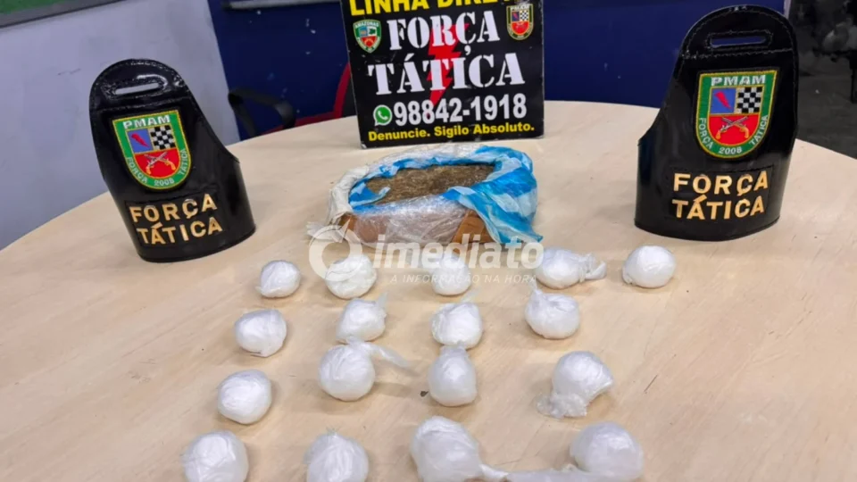 Força Tática apreende 1 kg de maconha e 17 porções de cocaína durante incursão contra o tráfico no bairro Compensa