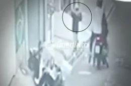 VÍDEO FORTE: Menino entra em desespero ao ver mãe ser baleada por bandidos durante assalto