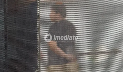 Homem é preso com 12 tabletes de drogas escondidos em carga de caminhão-baú no Parque das Laranjeiras, em Manaus