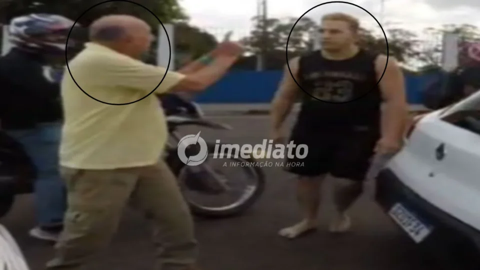 VEJA VÍDEO: Colisão entre veículos termina em briga de trânsito e causa lentidão em avenida de Manaus