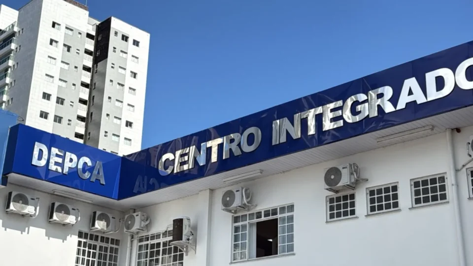 Advogado é preso por suspeita de abusar sexualmente das próprias filhas e da filha da babá