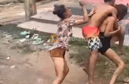 VEJA VÍDEO: Briga de mulheres por causa de macho termina em ameaça com faca; ‘Com faca não’, gritam