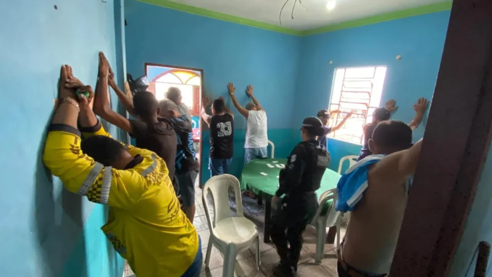 Casa de jogos de azar é fechada pela Polícia Militar durante operação em Castanhal