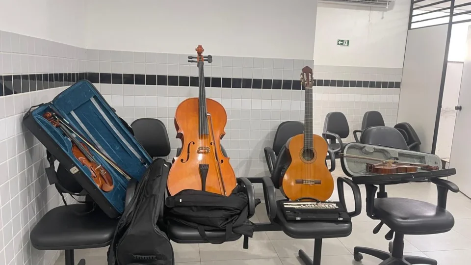 No Pará: instrumentos musicais são encontrados sob ponte na Vila da Barca e apreendidos pela PM