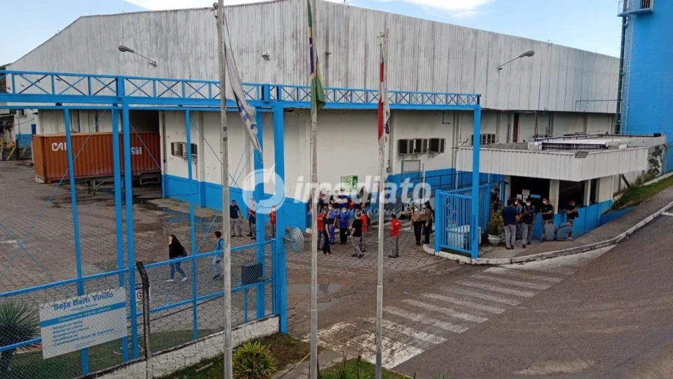 Funcionários da Elgin são liberados após vazamento de estireno provocar mal-estar no Distrito Industrial de Manaus