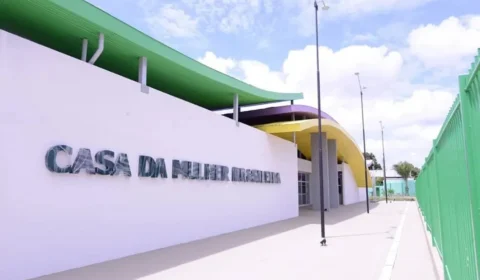 Homem é preso após tenta matar companheira com facão em Roraima