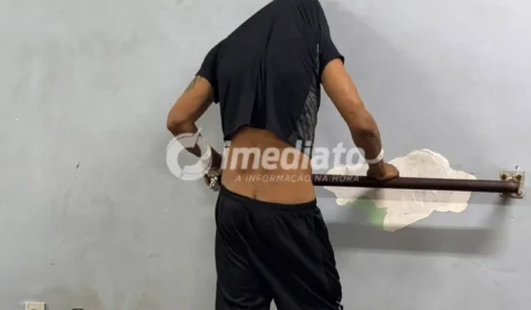 Homem é preso após invadir igreja, furtar objetos e ser detido por moradores no bairro Chapada, em Manaus