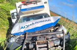 Ambulância com mãe e bebê cai em ribanceira no interior do Pará; vítimas são resgatadas com vida