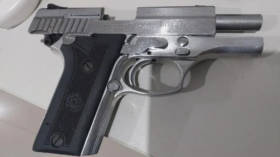 Homem é preso com pistola carregada durante abordagem da PM na BR-429 em Rondônia