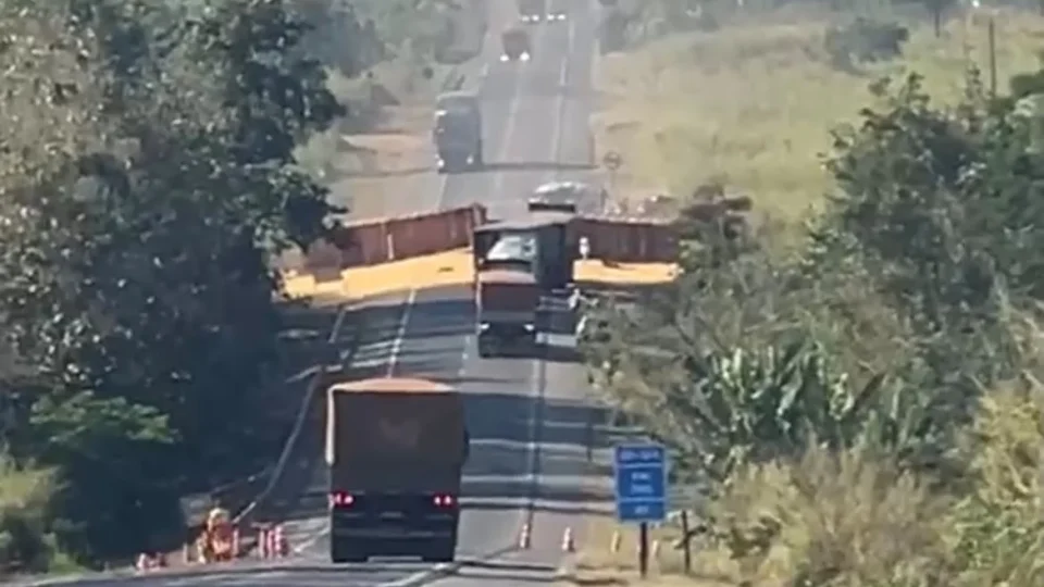 Acidente grave interdita a BR-364 próximo a Ouro Preto do Oeste e deixa ao menos uma vítima fatal