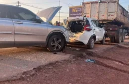 URGENTE: acidente com cinco veículos deixa uma mulher morta e quatro feridos na Rodovia Duca Serra