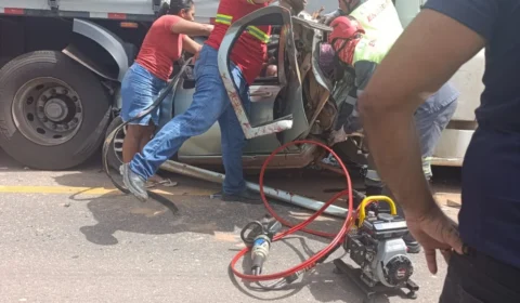 Duas pessoas morrem em acidente com carretas na PA-150, em Tailândia
