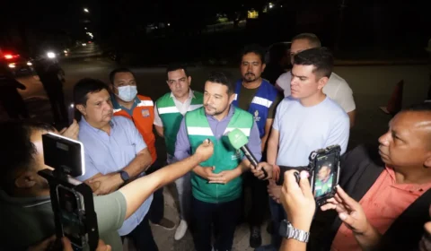 Prefeito de Manaus Renato Junior anuncia instalação de Gabinete de Crise para controlar vazamento de Gás no Distrito