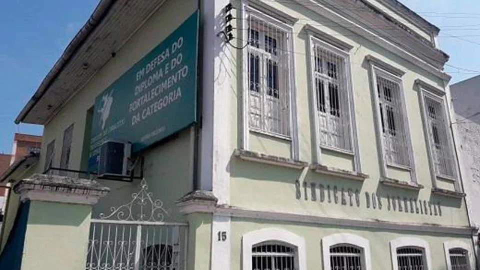 Justiça do Amazonas anula regra da Polícia Civil que limitava contato com a imprensa