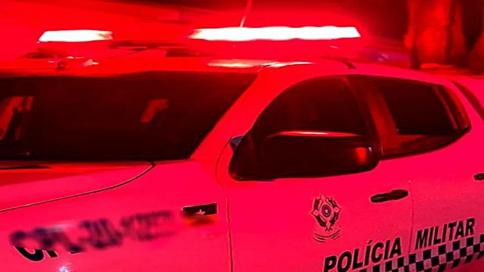 Idosa é mantida refém por cinco horas durante assalto