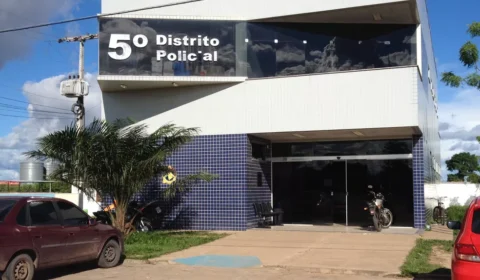 Mulher é arrastada para mata com filha de 1 ano no colo e estuprada por quatro homens
