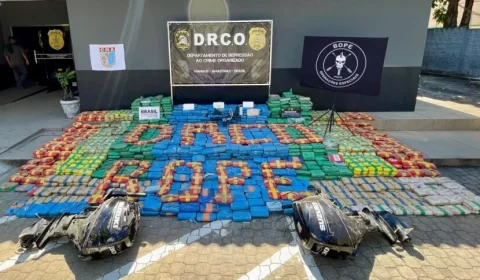 Mais de 2,5 toneladas de cocaína são apreendidas após troca de tiros no Rio Solimões