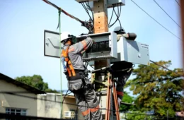 Quatro bairros de Manaus ficam sem energia durante desligamento programado nesta quinta-feira; confira os locais