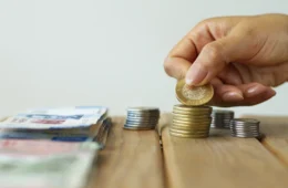 Distribuição de R$ 13 bilhões do FGTS começa nesta sexta-feira (31) para trabalhadores