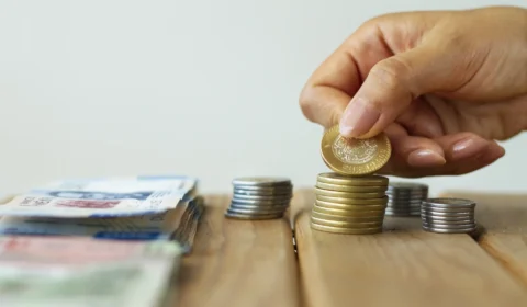 Distribuição de R$ 13 bilhões do FGTS começa nesta sexta-feira (31) para trabalhadores
