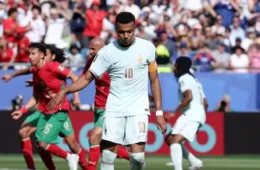 França vence Marrocos por 2×0, avança à semifinal e trilha pelo tricampeonato na Copa do Mundo