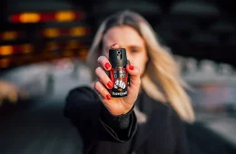 Arma de defesa: spray de pimenta é liberado para mulheres maiores de idade a partir desta sexta (24)
